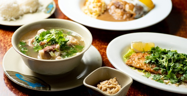 A variety of classic local favorites like the original Kam Bowl Oxtail soup, Loco Moco, fried rice and much more!